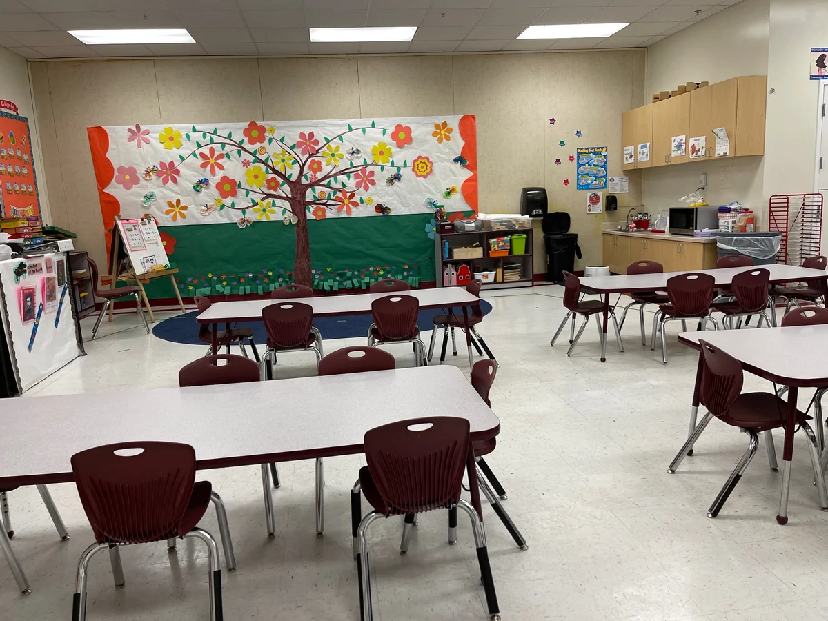 STEAM Discovery Center & Art Exploration Workstations